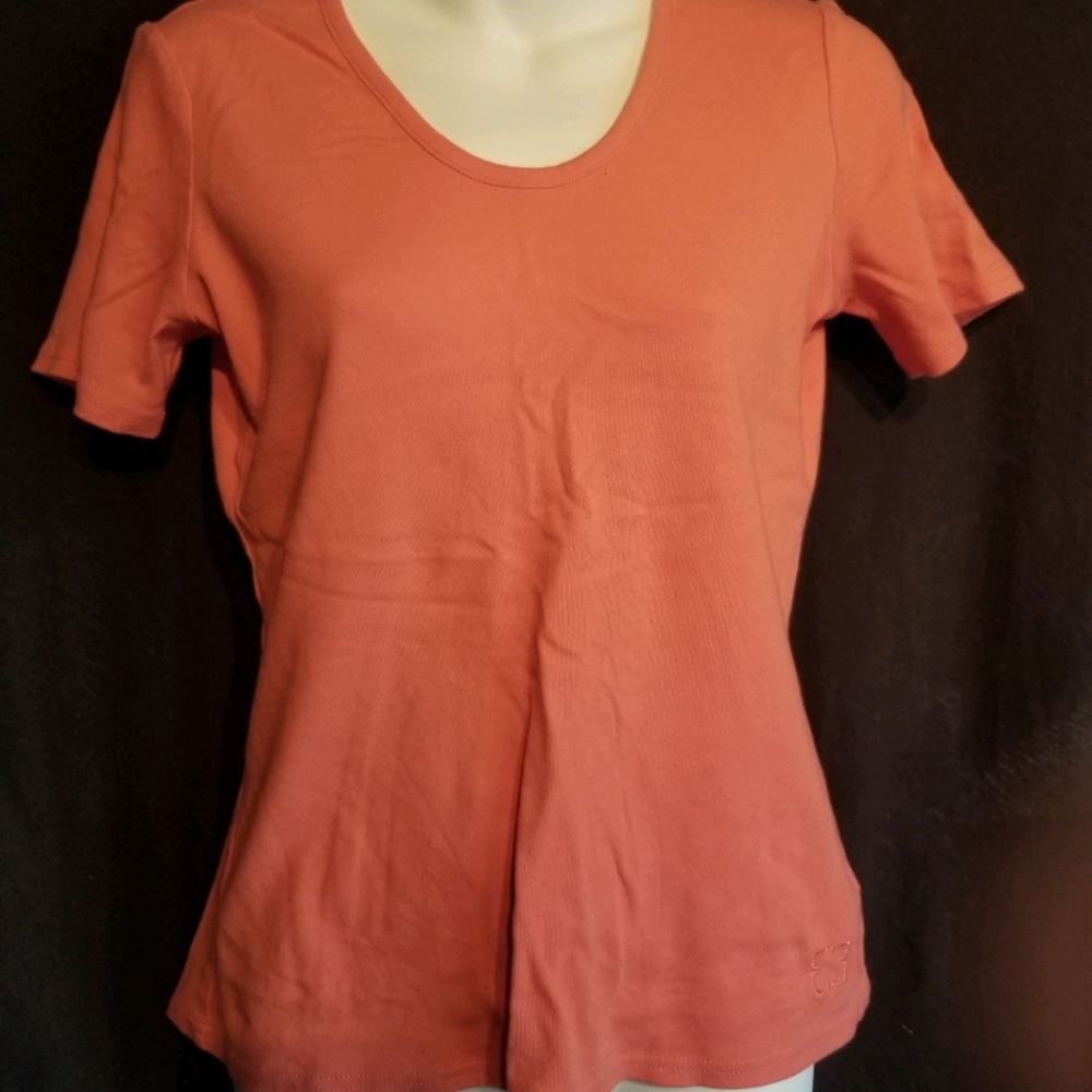Liz Claiborne xs tshirt